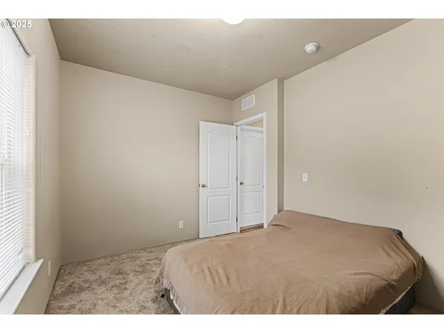 $300,000 | 22170 Tiller Trail Highway, Days Creek, OR 97429