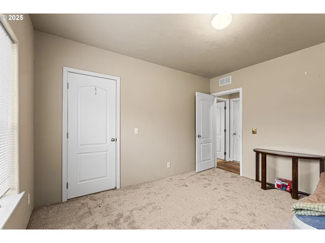 $300,000 | 22170 Tiller Trail Highway, Days Creek, OR 97429