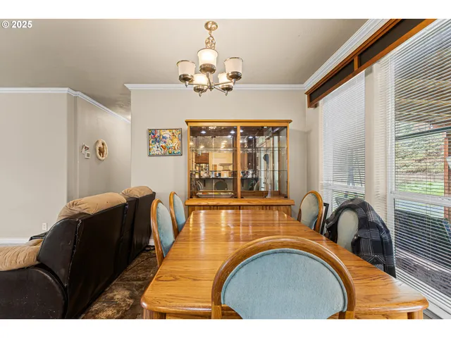 $300,000 | 22170 Tiller Trail Highway, Days Creek, OR 97429