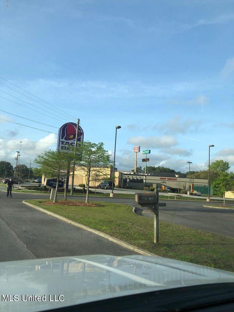Ms-63 Moss Point, MS 39563 - Photo 12 of 15 20210915122702040590000000-o