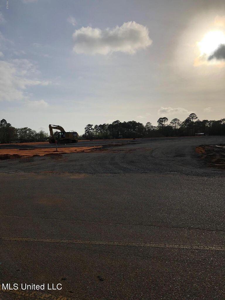 Ms-63 Moss Point, MS 39563 - Photo 4 of 15 20210915112540940967000000-o