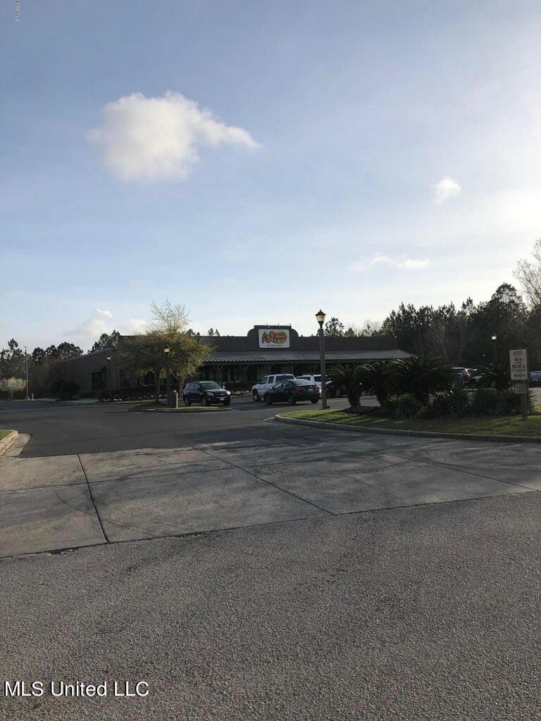 Ms-63 Moss Point, MS 39563 - Photo 6 of 15 20210915113919558358000000-o