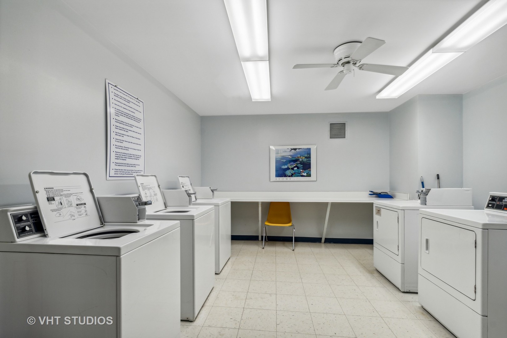 9801 Gross Point Road, Unit 308 Skokie, IL 60076 - Photo 14 of 16