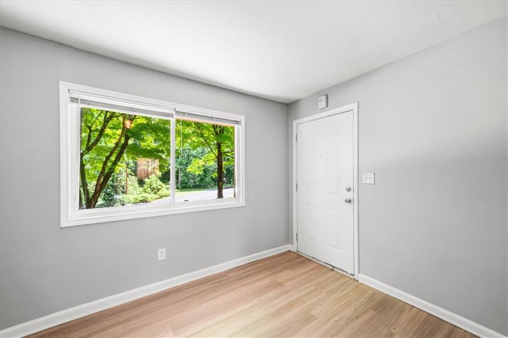 1627 Line Circle Decatur, GA 30032 - Photo 6 of 25