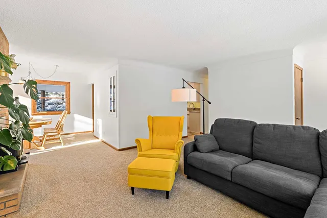 $449,900 | 13960 Paris Avenue North, Stillwater, MN 55082