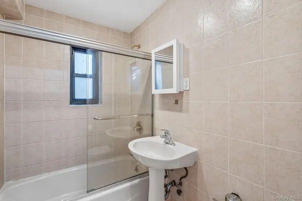 $2,350 | 102-55 67th Road, Unit 2V | Forest Hills Ward