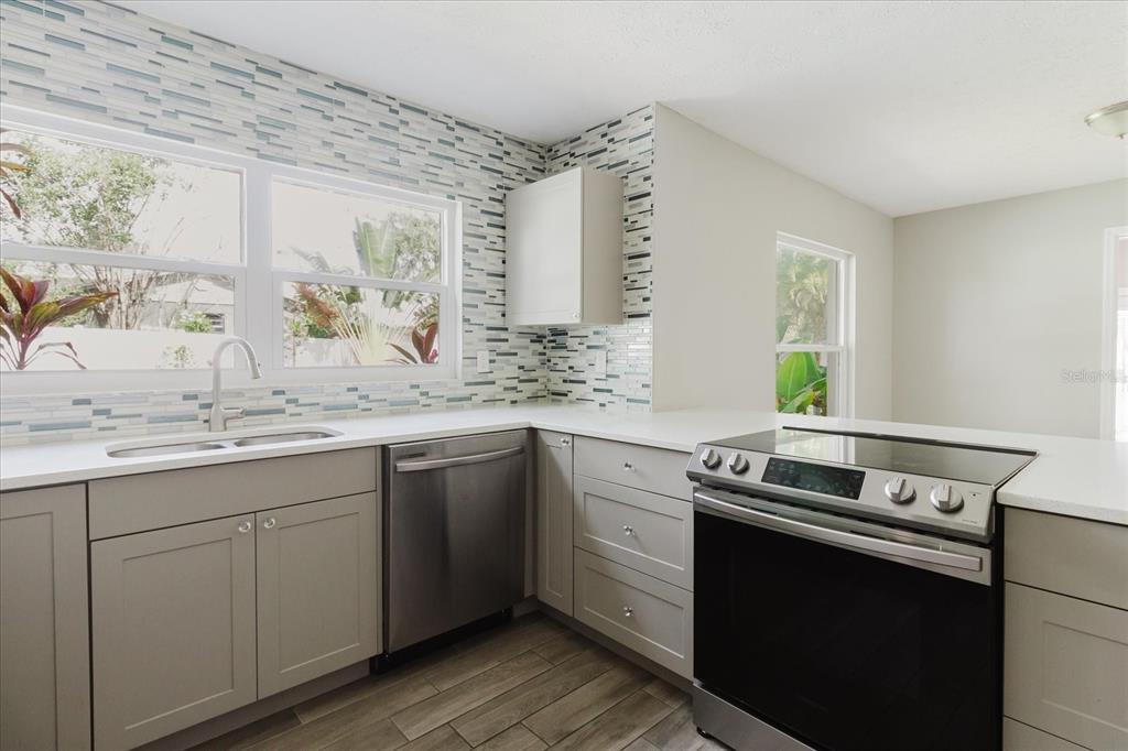 1111 Bryan Road Brandon, FL 33511 - Photo 15 of 51