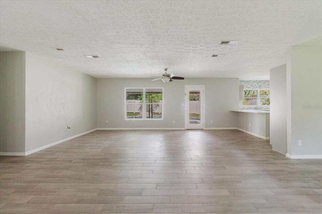 1111 Bryan Road Brandon, FL 33511 - Photo 6 of 51