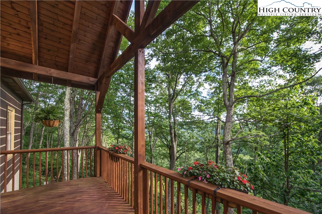 146 Earnest Brown Road Boone, NC 28607 - Photo 7 of 27