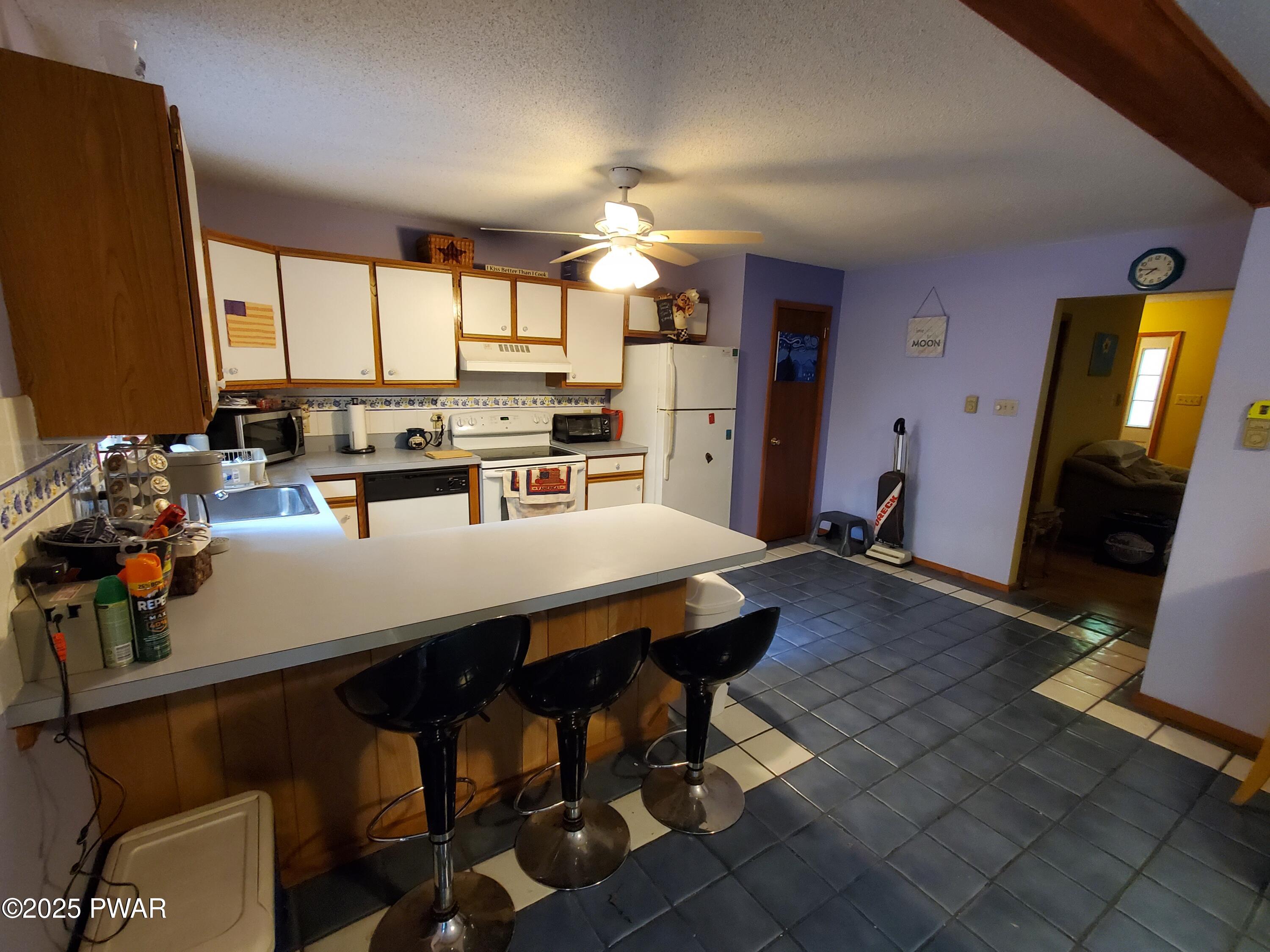 188 Forest Ridge Drive Hawley, PA 18428 - Photo 17 of 70 Kitchen