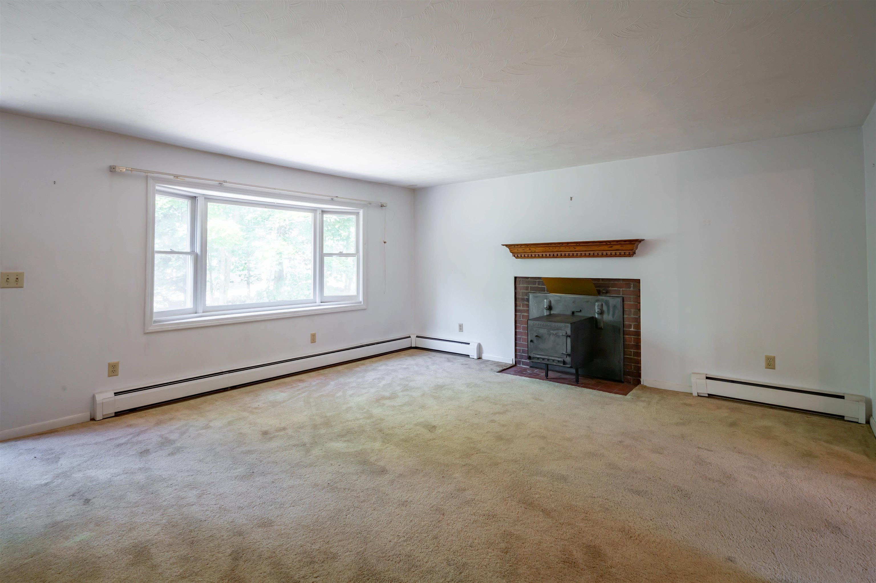 136 Maple Avenue Atkinson, NH 03811 - Photo 27 of 43 Gallery Image 27