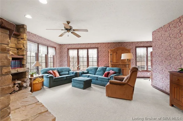 $849,900 | 925 West Oakwood Lane, Paoli, IN 47454