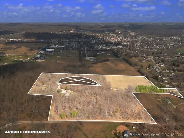 $849,900 | 925 West Oakwood Lane, Paoli, IN 47454