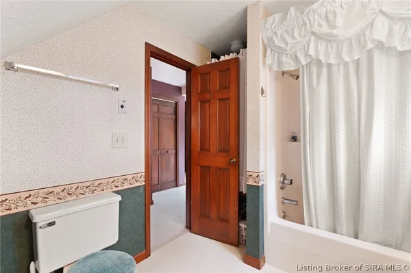 $849,900 | 925 West Oakwood Lane, Paoli, IN 47454