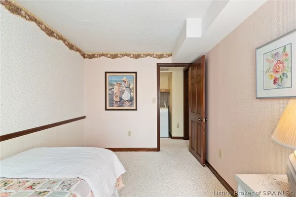 $849,900 | 925 West Oakwood Lane, Paoli, IN 47454