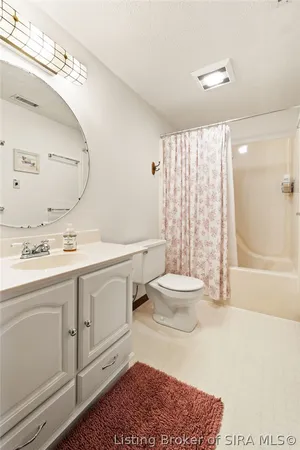 $849,900 | 925 West Oakwood Lane, Paoli, IN 47454