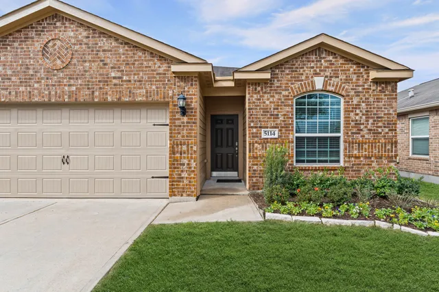 $260,000 | 5114 Harbor Palm Drive, Rosenberg, TX 77469