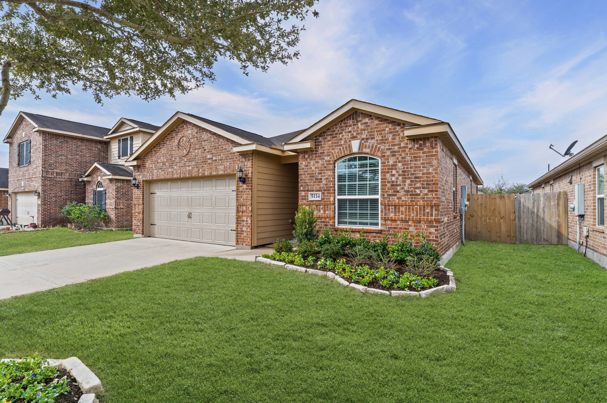 5114 Harbor Palm Drive Rosenberg, TX 77469 - Photo 3 of 34