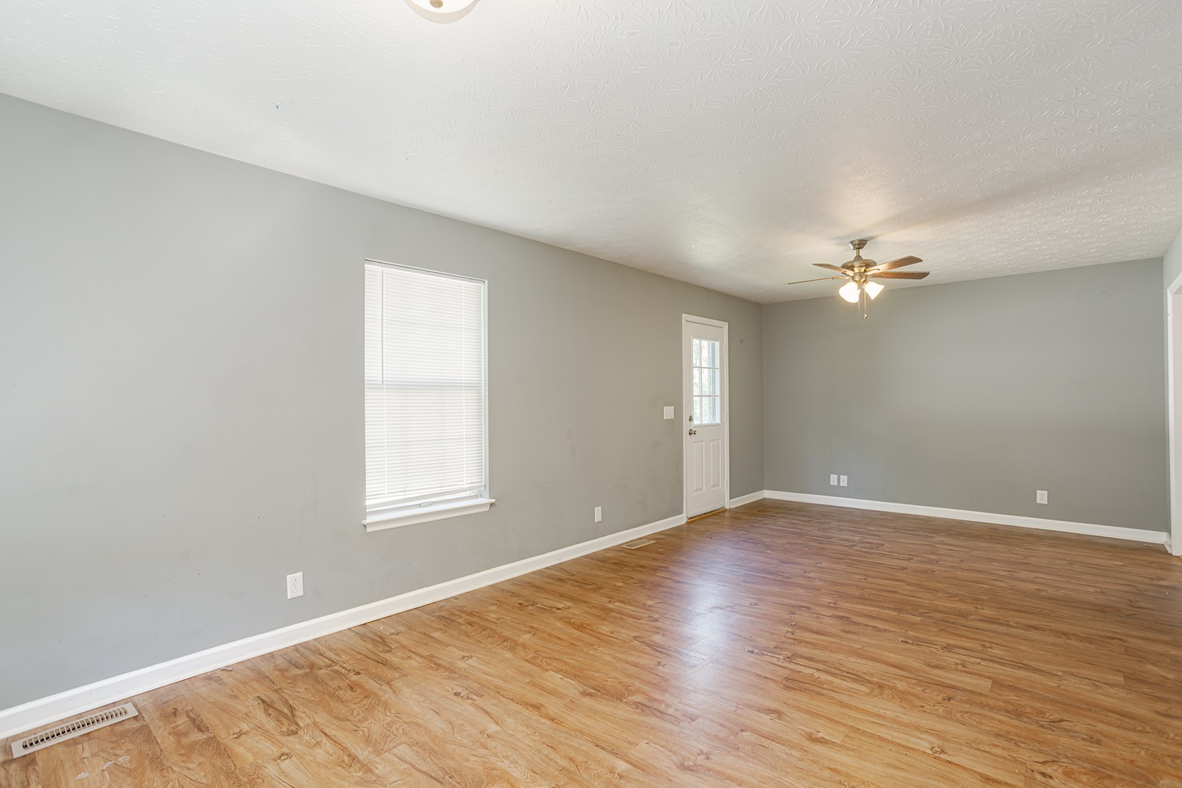 302 Durrett Street Springfield, TN 37172 - Photo 3 of 10 Gallery Image 3