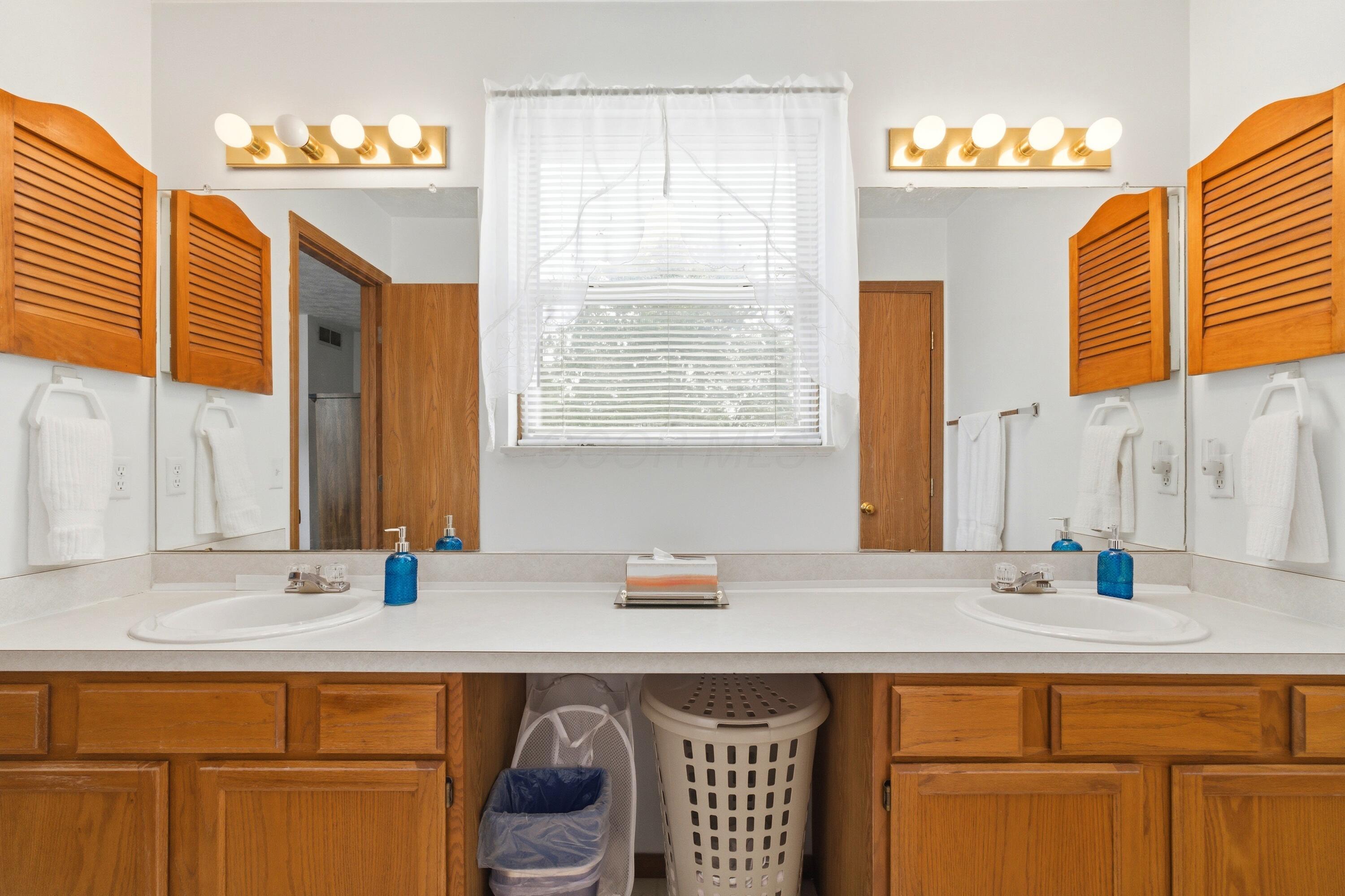 2742 Woodcroft Road Columbus, OH 43204 - Photo 20 of 38