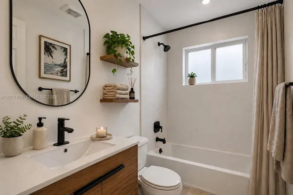 $7,250 | 341 Aledo Avenue, Coral Gables, FL 33134