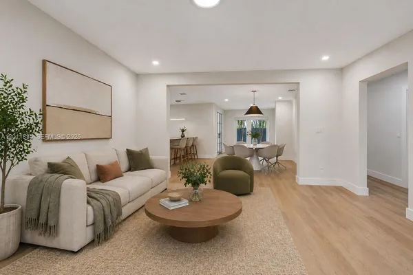 $7,250 | 341 Aledo Avenue, Coral Gables, FL 33134