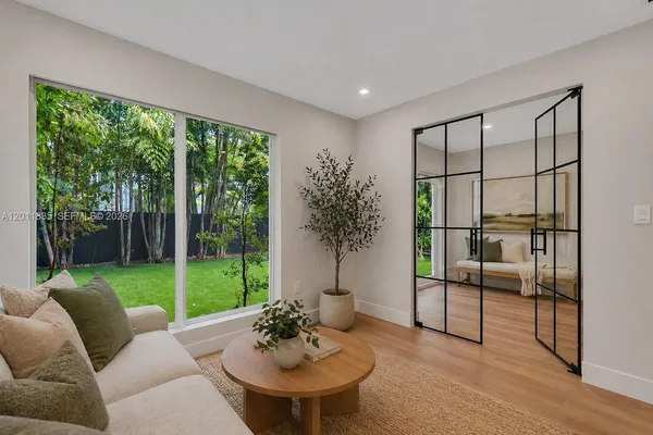 $7,250 | 341 Aledo Avenue, Coral Gables, FL 33134