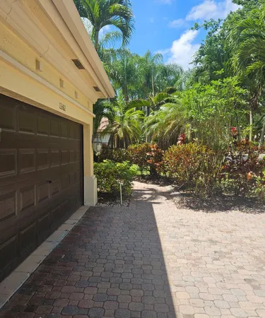 $1,298,800 | 13382 Lakepointe Circle, Cooper City, FL 33330