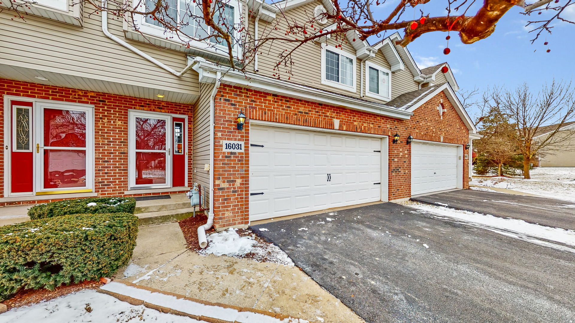 16031 Golf View Drive Lockport, IL 60441 - Photo 2 of 23 front view of a house