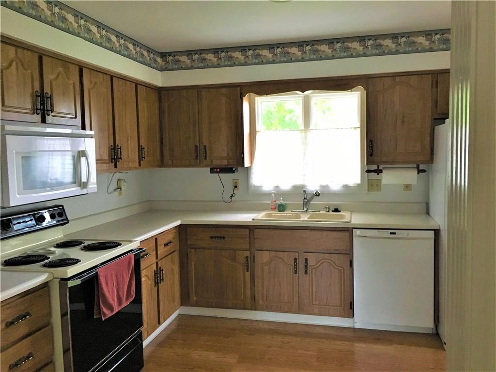 657 Canyon Road Indianapolis, IN 46217 - Photo 8 of 34 Gallery Image 8