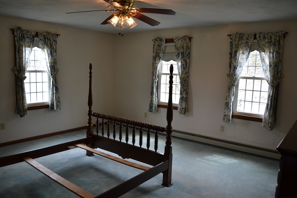 55 Mendon Road Sutton, MA 01590 - Photo 20 of 24