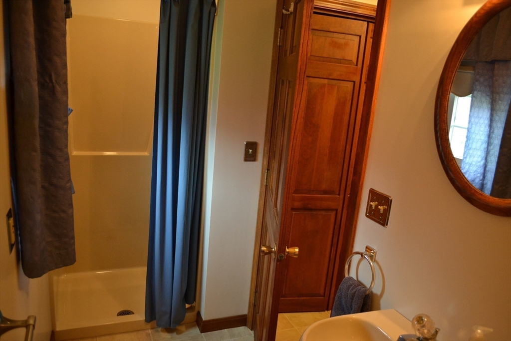 55 Mendon Road Sutton, MA 01590 - Photo 8 of 24