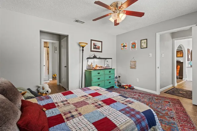 $347,500 | 6533 Circleview Drive, North Richland Hills, TX 76180