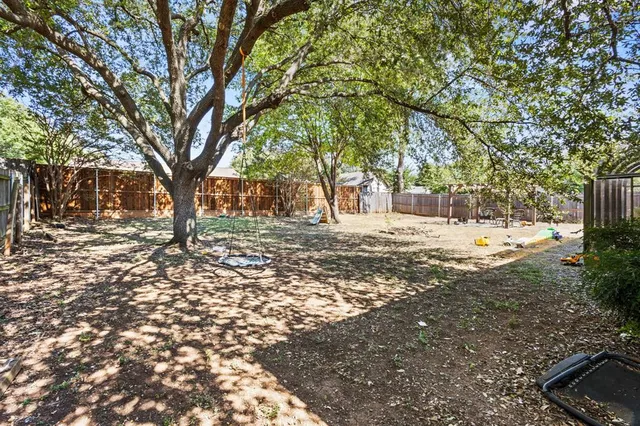 $347,500 | 6533 Circleview Drive, North Richland Hills, TX 76180