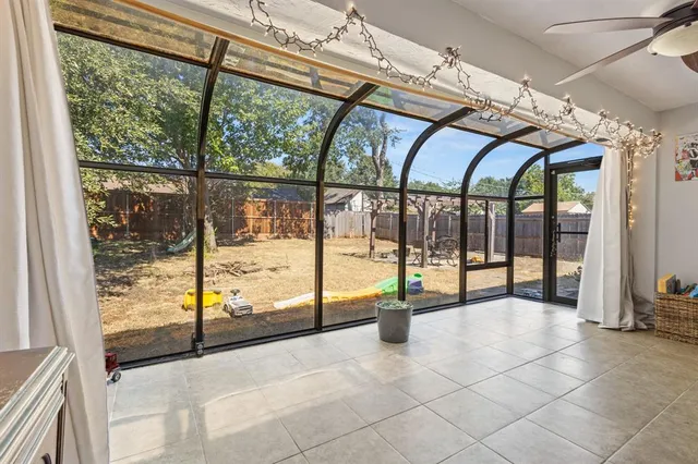 $347,500 | 6533 Circleview Drive, North Richland Hills, TX 76180