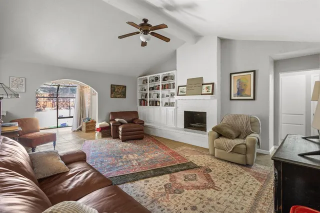 $347,500 | 6533 Circleview Drive, North Richland Hills, TX 76180