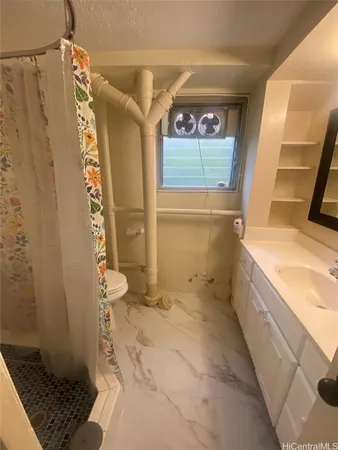 $1,650 | 1382 Frank Street, Unit BACK, Honolulu, HI 96816