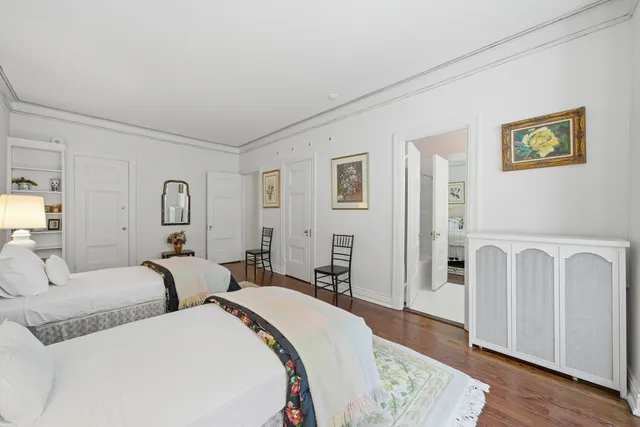 $1,025,000 | 232 East Walton Place, Unit 3E, Chicago, IL 60611