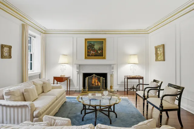 $1,025,000 | 232 East Walton Place, Unit 3E, Chicago, IL 60611