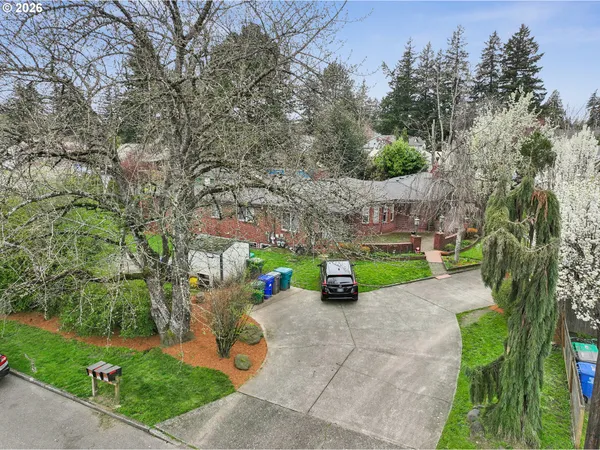 $599,900 | 501 Southeast 157th Avenue, Portland, OR 97233