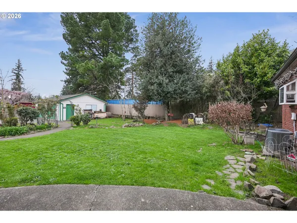 $599,900 | 501 Southeast 157th Avenue, Portland, OR 97233