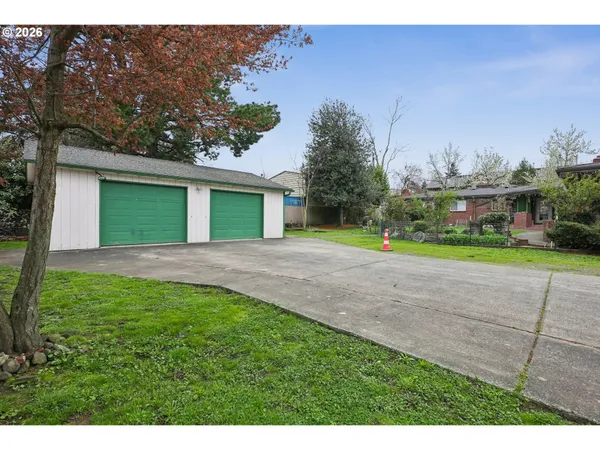 $599,900 | 501 Southeast 157th Avenue, Portland, OR 97233