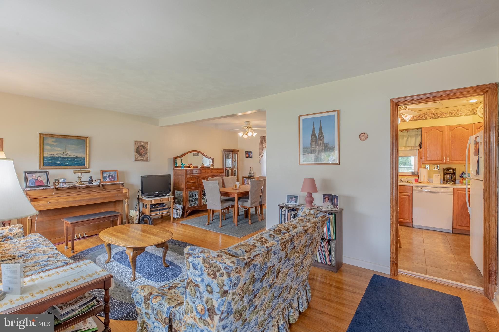9409 Avondale Road Baltimore, MD 21234 - Photo 3 of 11 Gallery Image 3