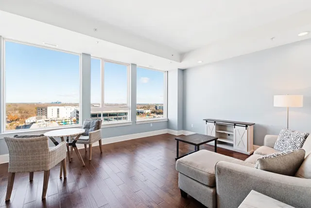 $1,600 | 400 West North Street, Unit 1214, Raleigh, NC 27603