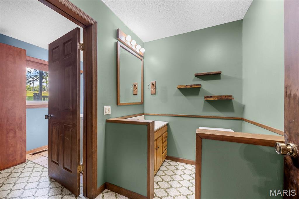 1700 Birdie Hills Road St. Peters, MO 63376 - Photo 31 of 34