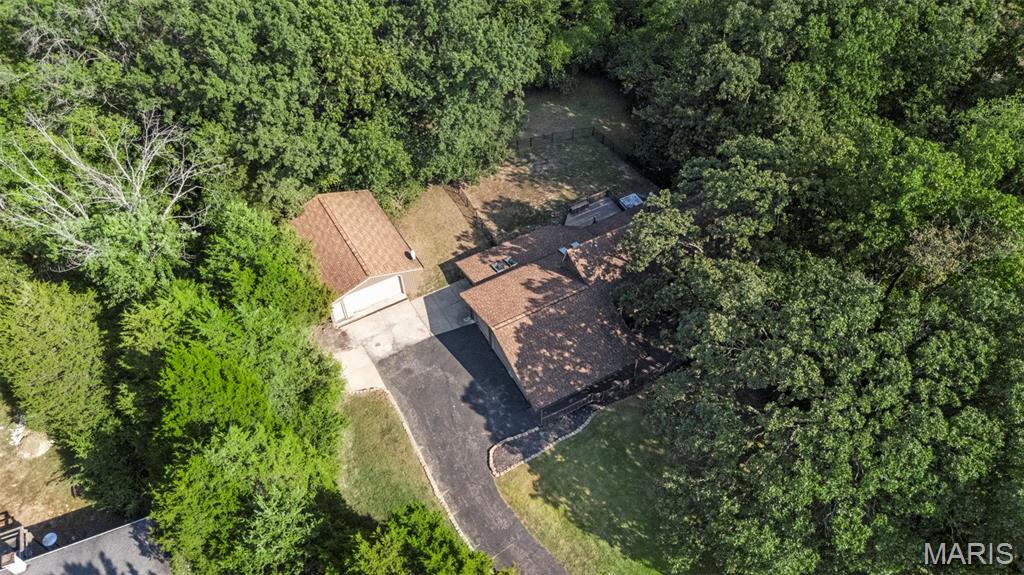 1700 Birdie Hills Road St. Peters, MO 63376 - Photo 4 of 34