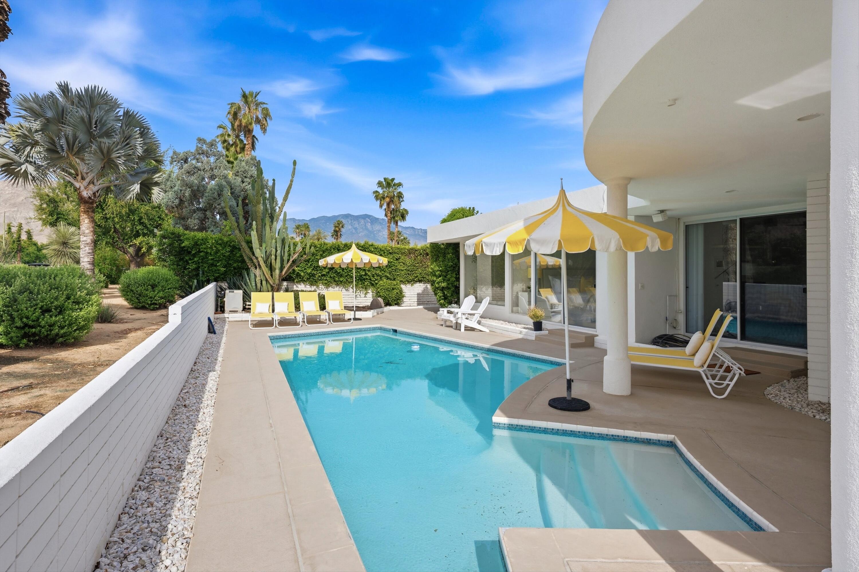 71467 Country Club Drive Rancho Mirage, CA 92270 - Photo 15 of 57 15-Photo-15