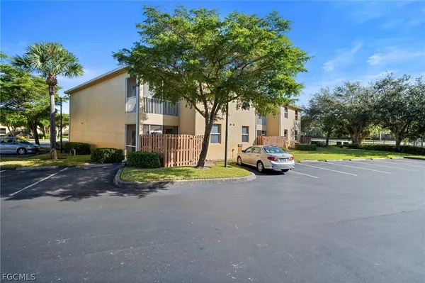 $1,350 | 4241 Bellasol Circle, Unit 1924, Fort Myers, FL 33916