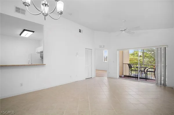 $1,350 | 4241 Bellasol Circle, Unit 1924, Fort Myers, FL 33916