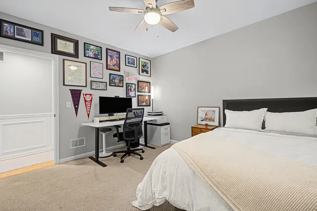 $615,000 | 1132 West Wolfram Street, Unit 2, Chicago, IL 60657